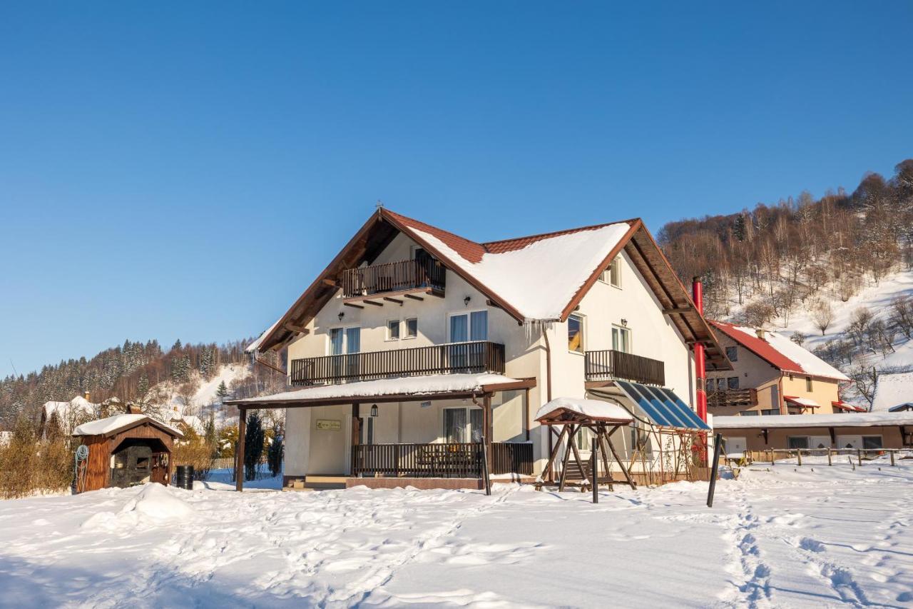 모이에치우 데 조스 Casa Cu Salcami 빌라 외부 사진